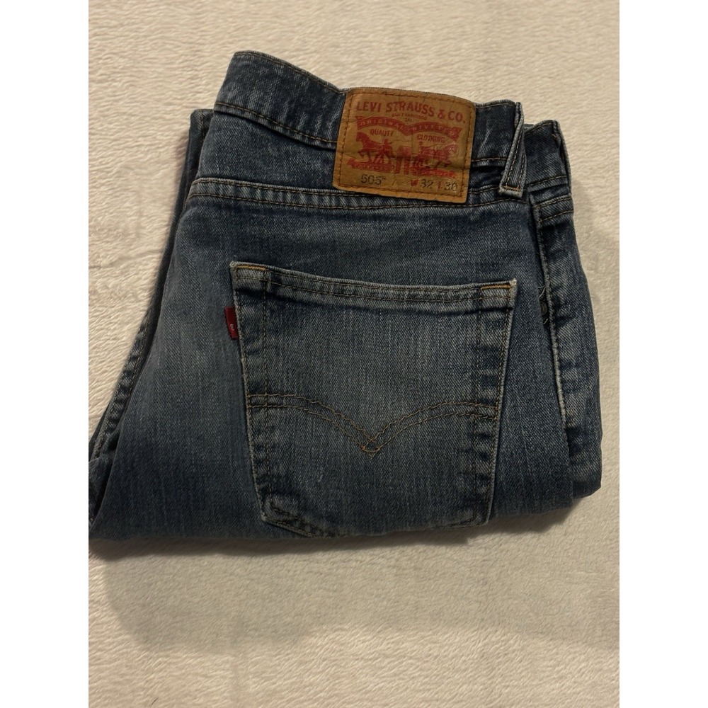 Levis 505 Mens 32x30 Blue Regular Fit Straight Leg Medium Wash Cotton Distressed